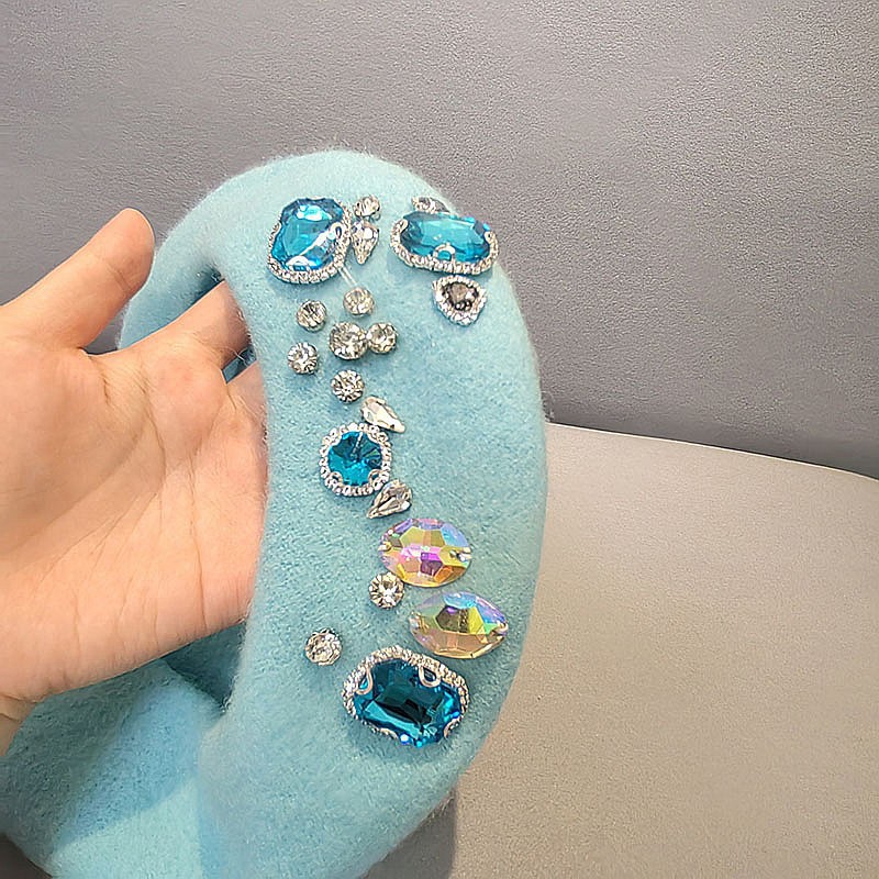 Kadınlar için Çarpıcı Taşlı Yü - Beret French Wool incelemesi ve fiyatı